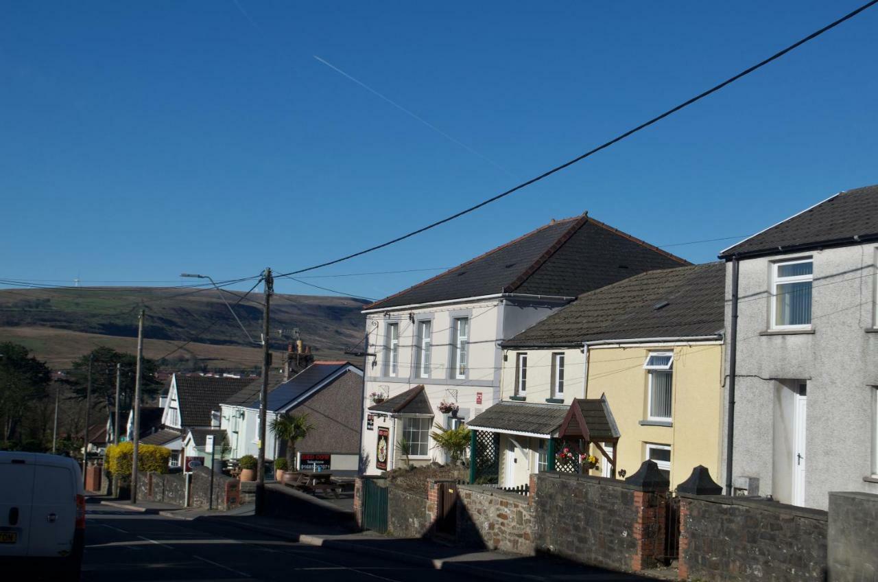 Villa The Cwtch, Log Fire, Sleeps 6, Nr Zip World, Brecon And Bike Park Wales à Aberdare Extérieur photo